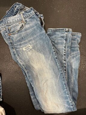 American Eagle Outfitters Light Wash Straight Leg Jeans